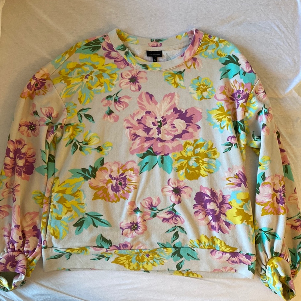 Who What Where brand from Target, Floral light sweater with pockets